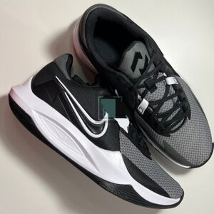 Nike men's shoes size 12 New with original box